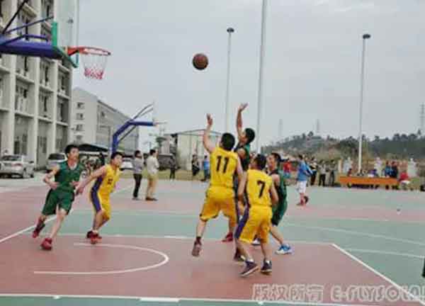 Facing Difficulties: The Sky Is Not Our Limit——Remember Yihui's Participation In The Basketball Game In The Park